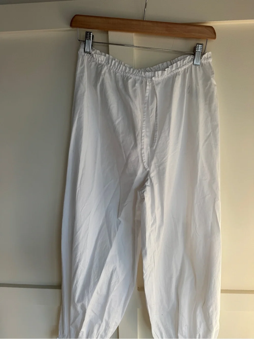 Wilfred White Casual Drawstring Hem Cotton Pants - Picture 3 of 6
